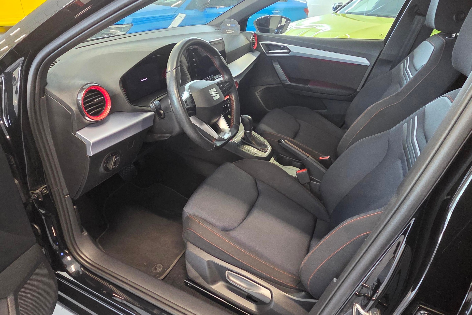 SEAT Ibiza 1.0 EcoTSI Hola FR DSG-image-5
