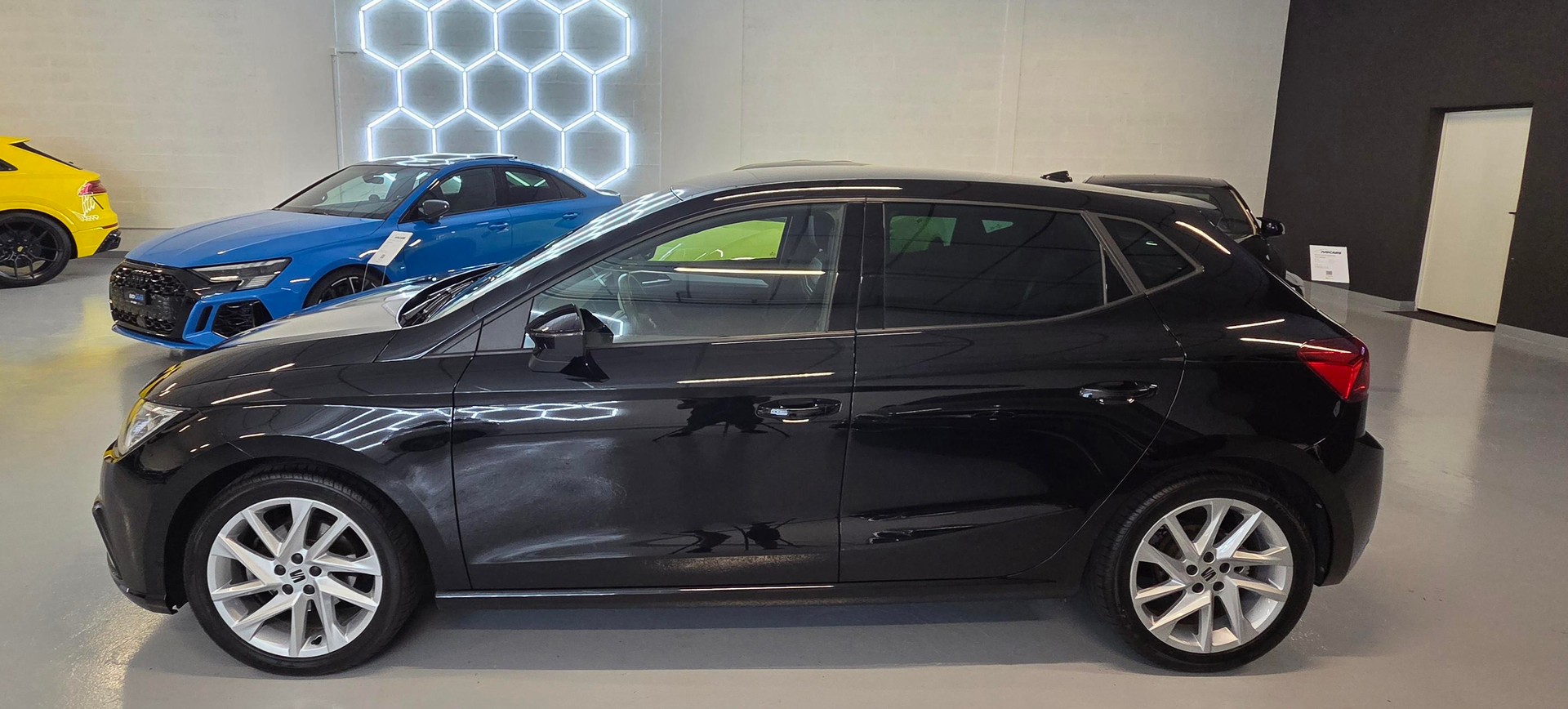 SEAT Ibiza 1.0 EcoTSI Hola FR DSG-image-2