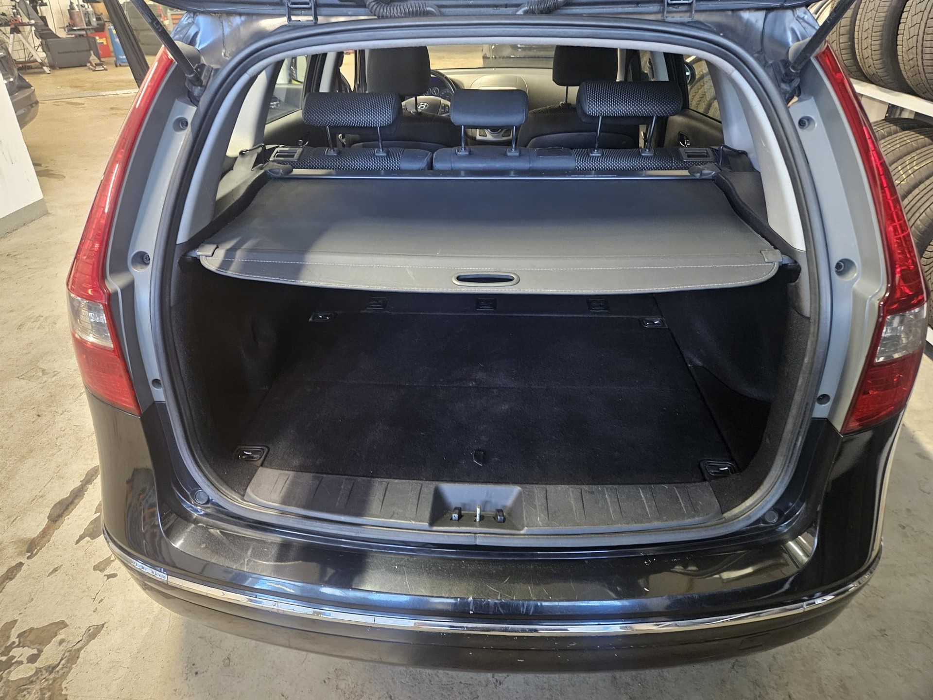 HYUNDAI i30-image-15