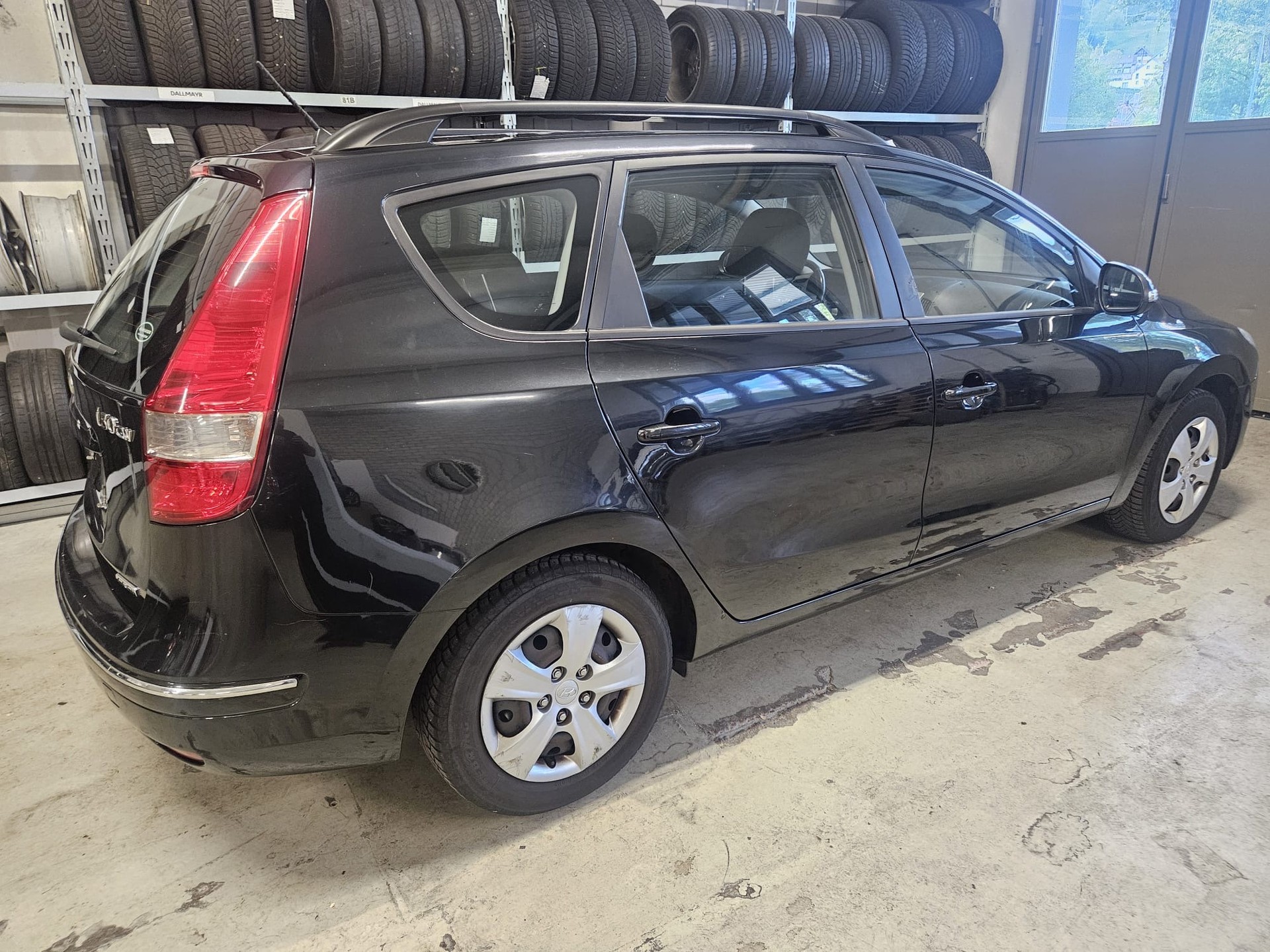HYUNDAI i30-image-7