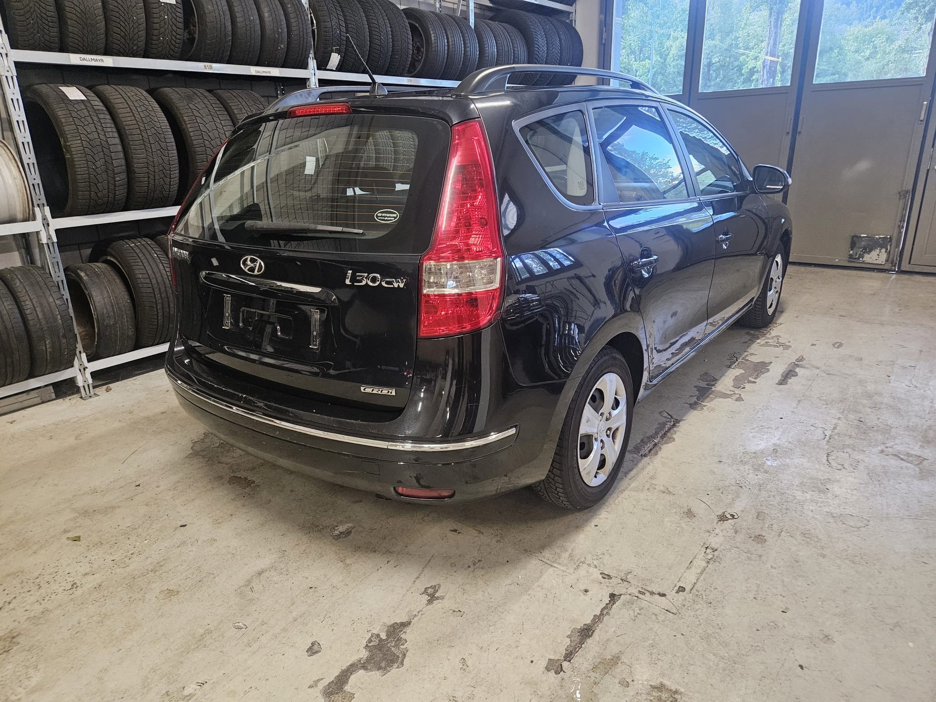 HYUNDAI i30-image-8