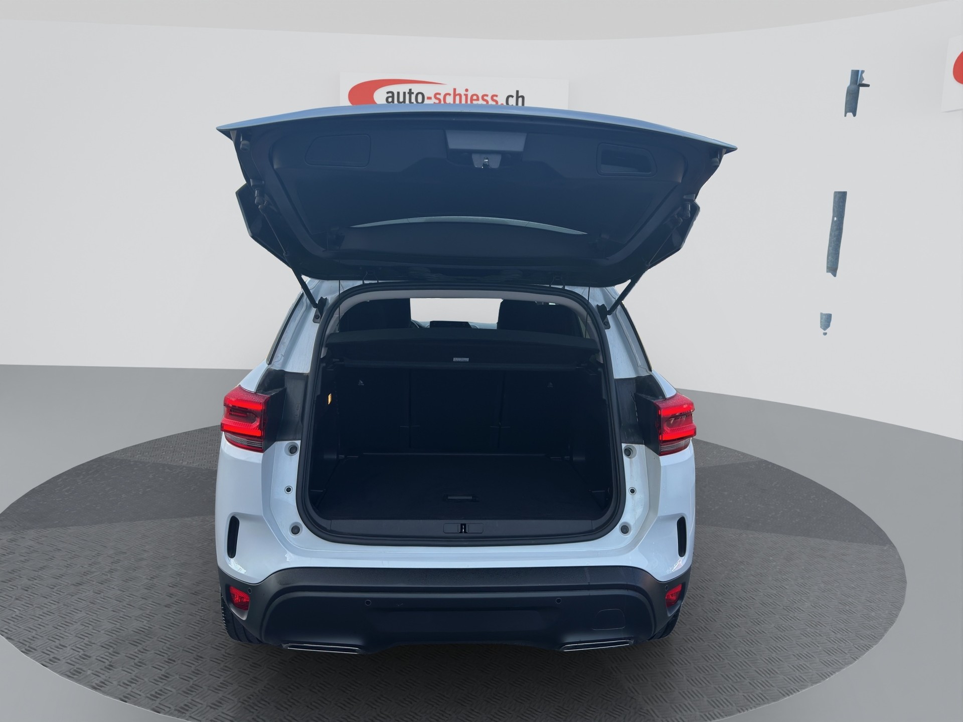 CITROEN C5 Aircross 1.2 HEV Plus-image-14
