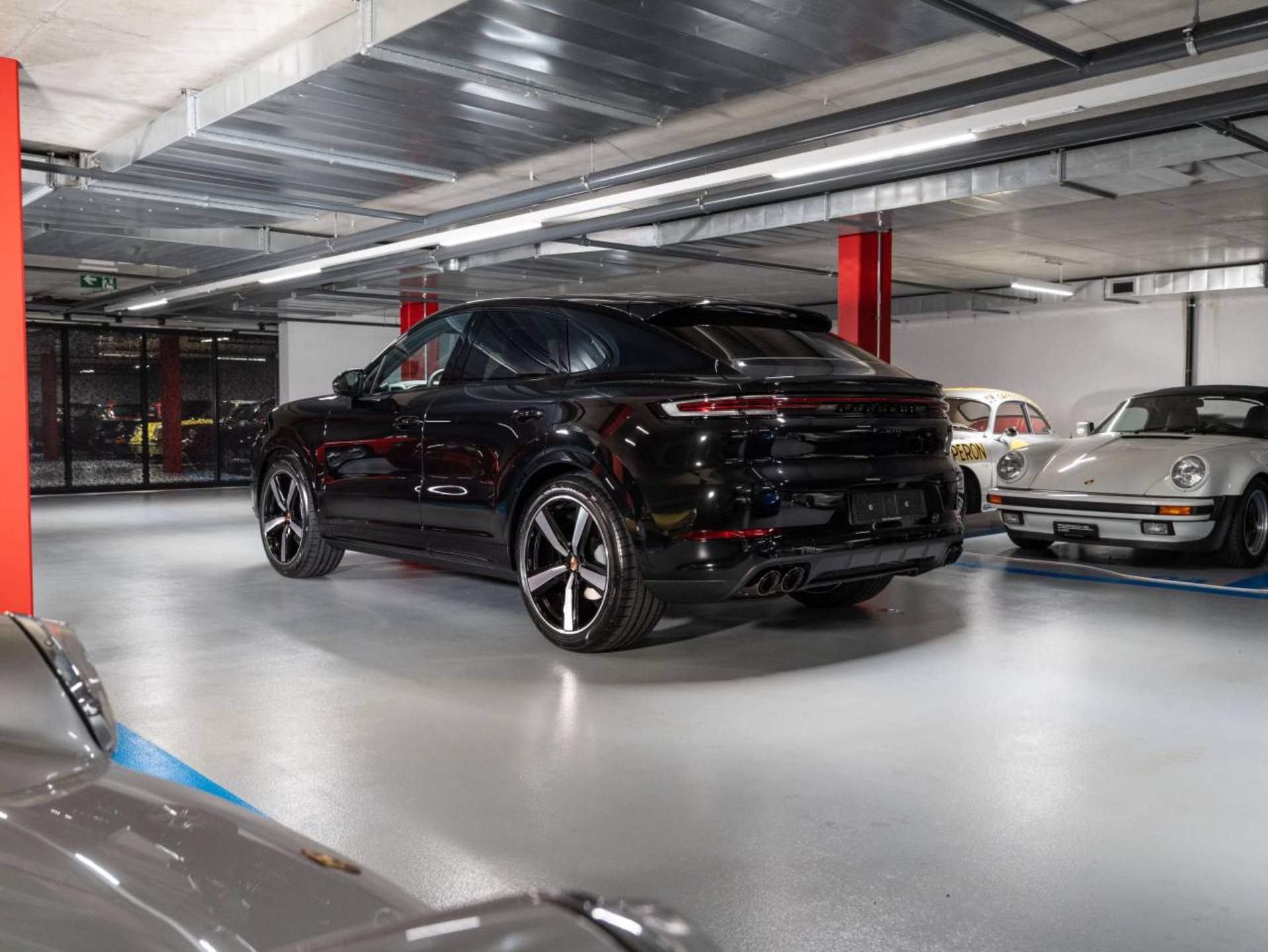 PORSCHE Cayenne Coupé Black Edition-image-1