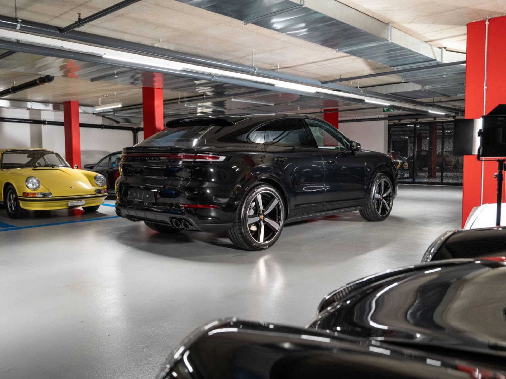 PORSCHE Cayenne Coupé Black Edition-image-5