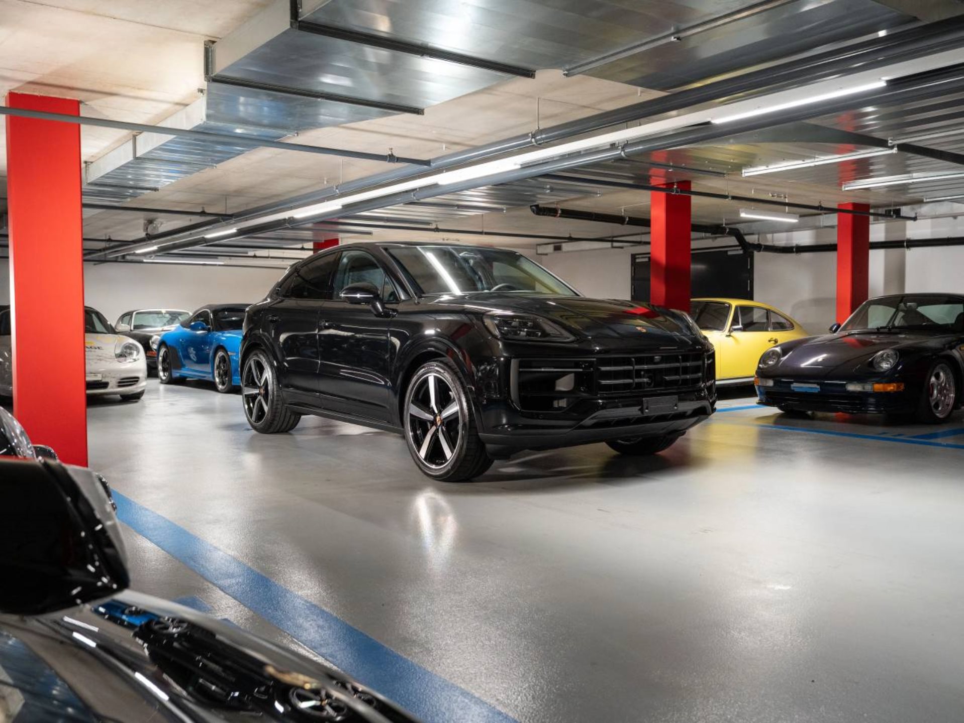 PORSCHE Cayenne Coupé Black Edition-image-2