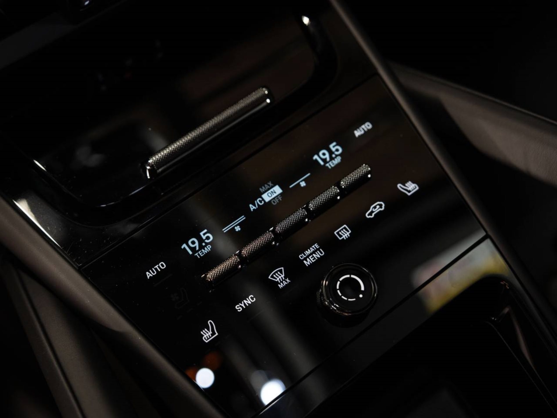 PORSCHE Cayenne Coupé Black Edition-image-12