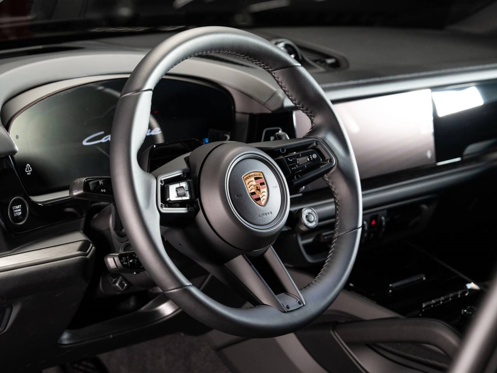 PORSCHE Cayenne Coupé Black Edition-image-8