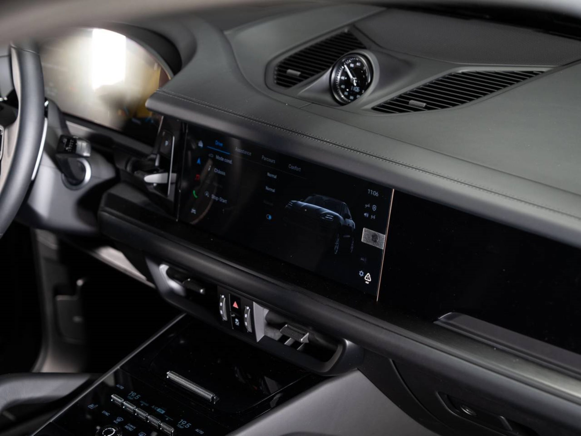 PORSCHE Cayenne Coupé Black Edition-image-13