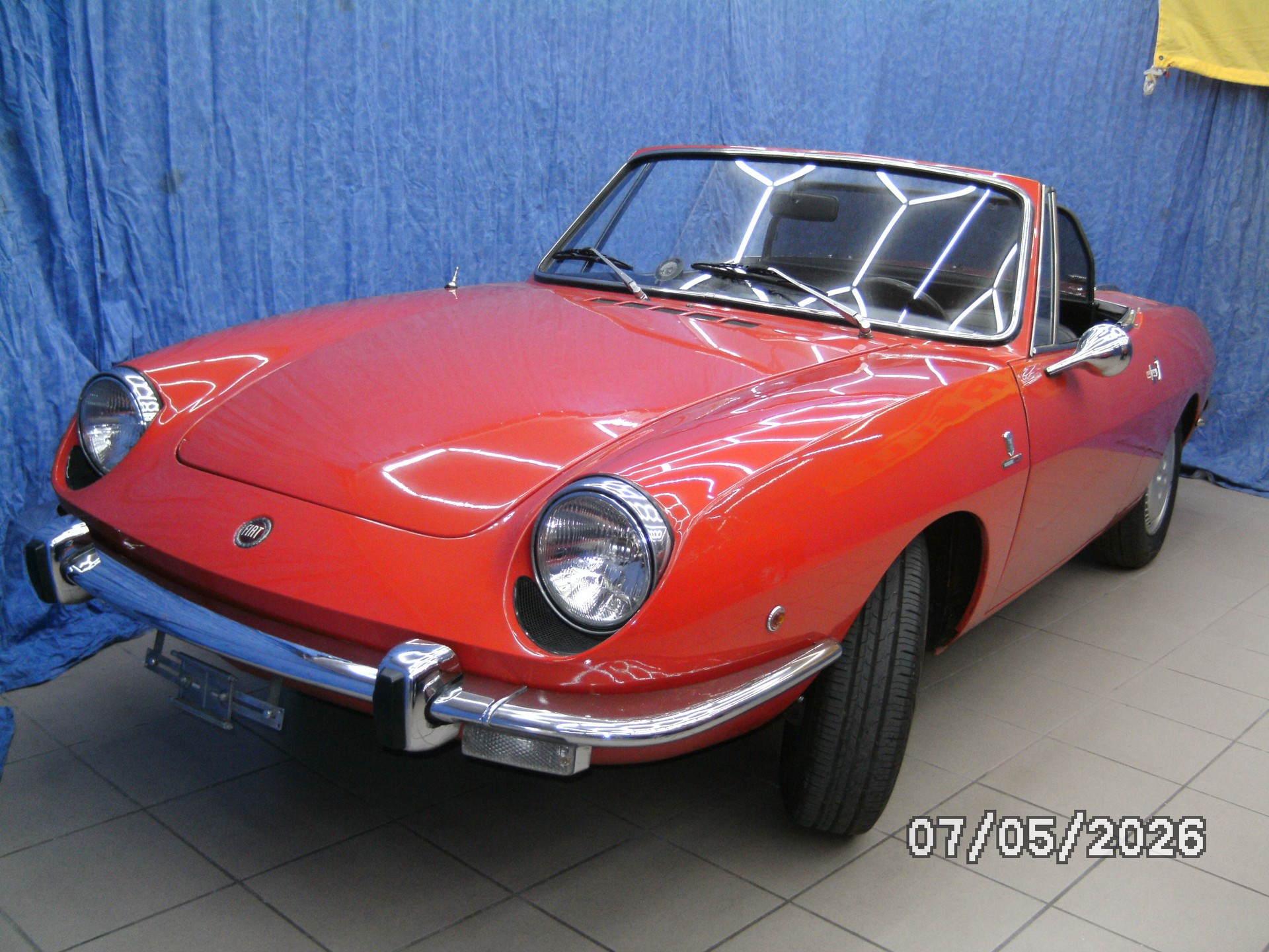 FIAT Spider-image-2