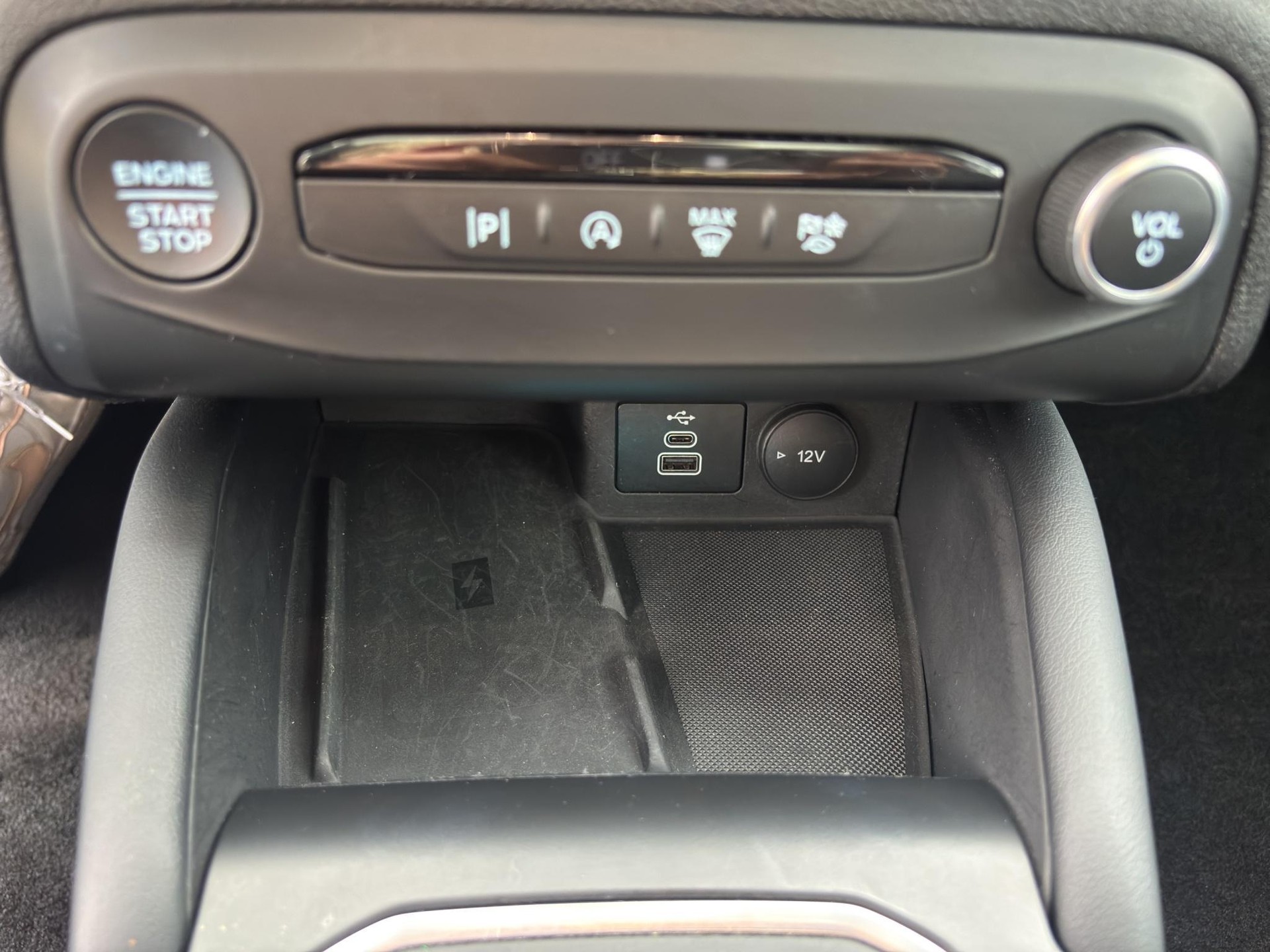 FORD Focus 1.0i EcoB Hybrid 155 Active X-image-7