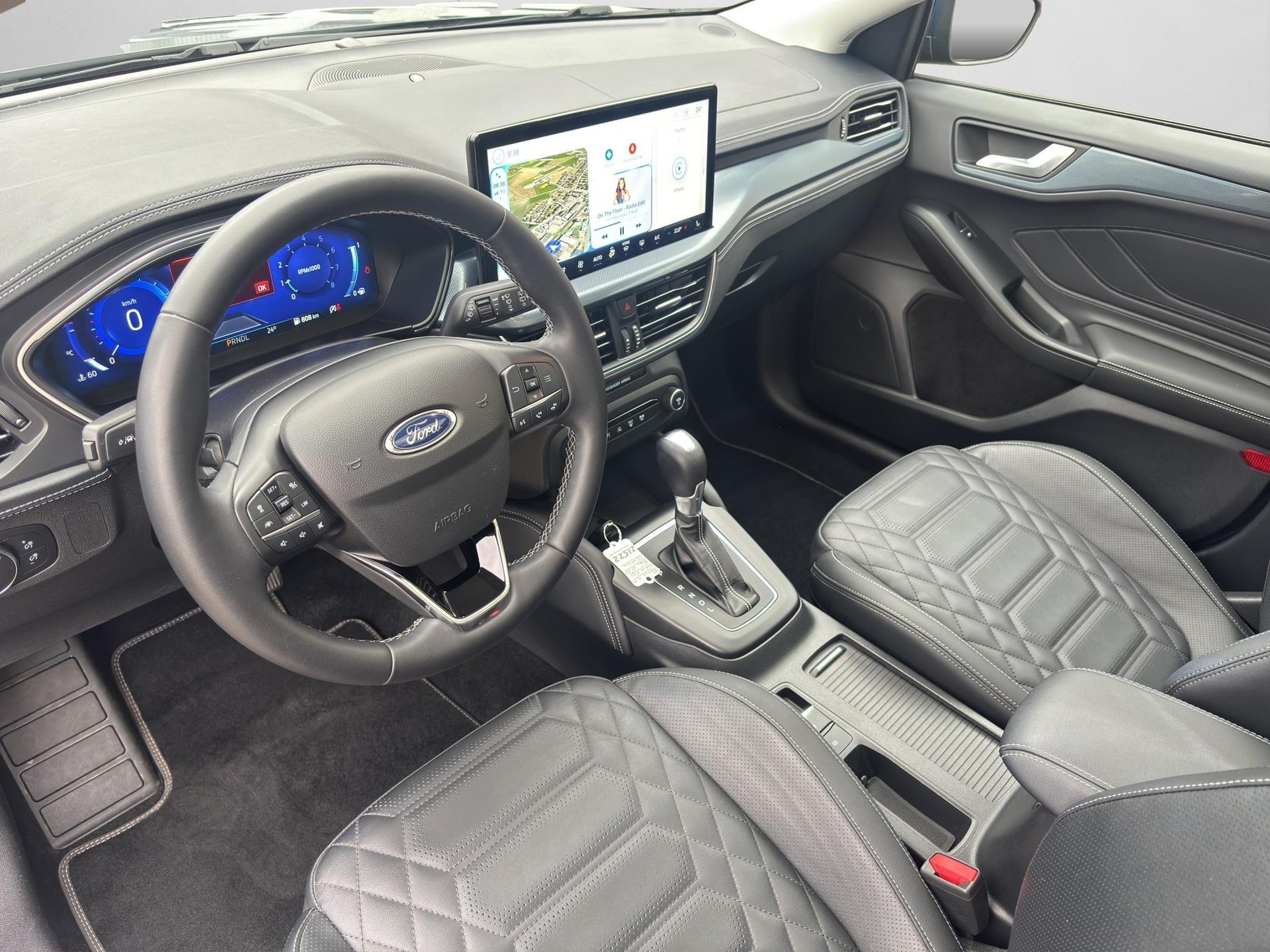 FORD Focus 1.0i EcoB Hybrid 155 Active X-image-8