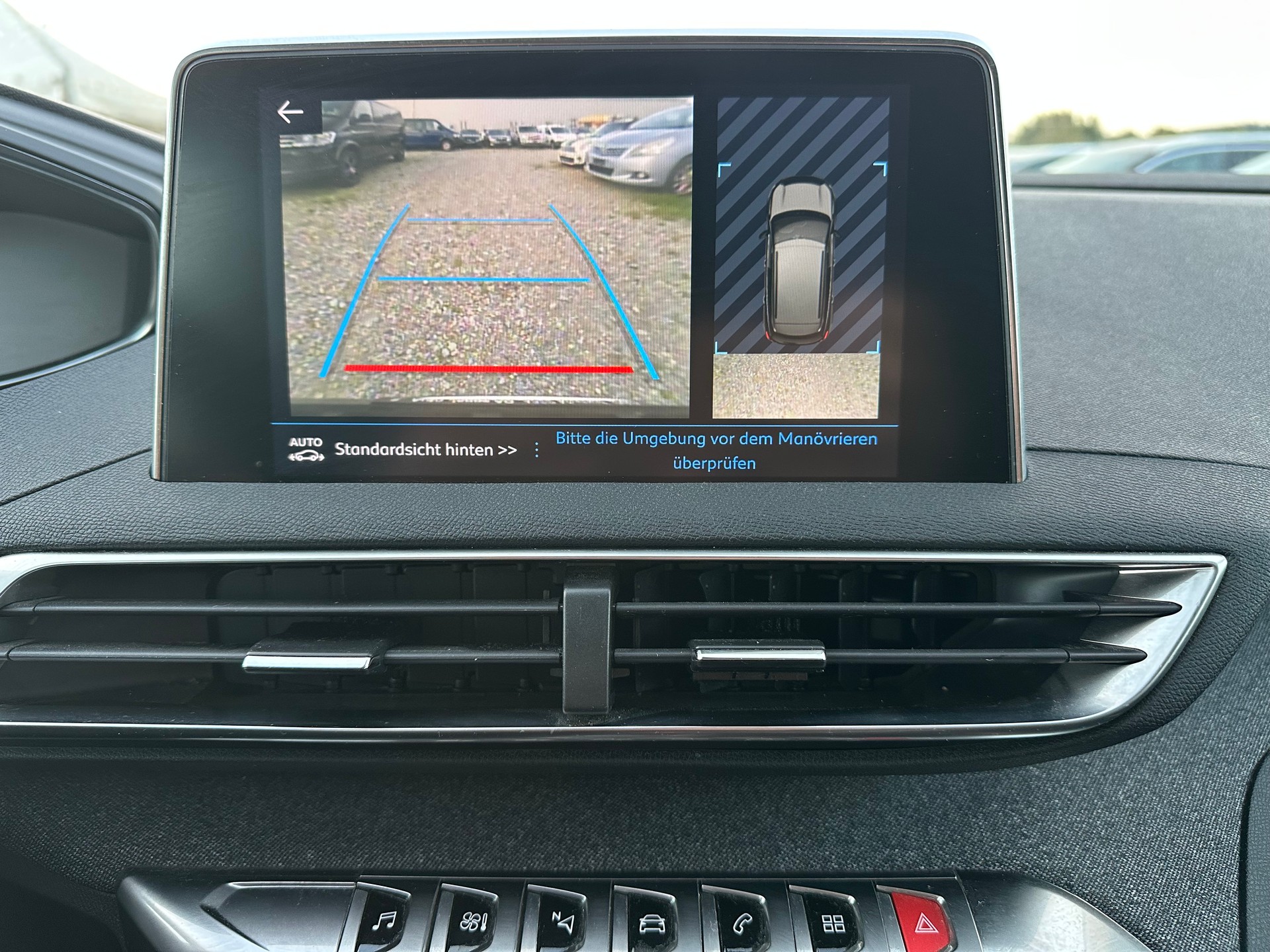 PEUGEOT 3008 1.2 PureTech Crossway EAT-image-7