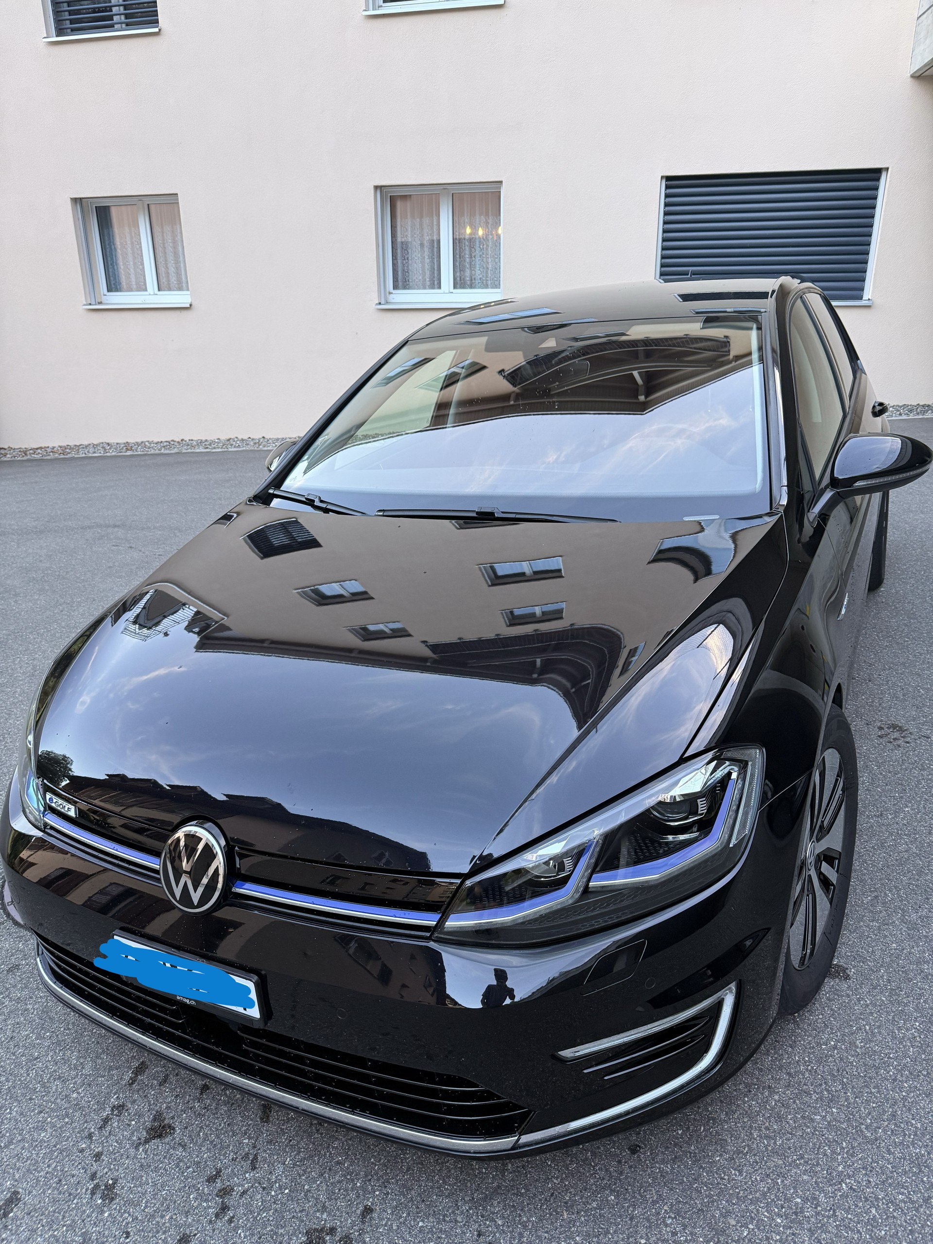 VW e-image-0