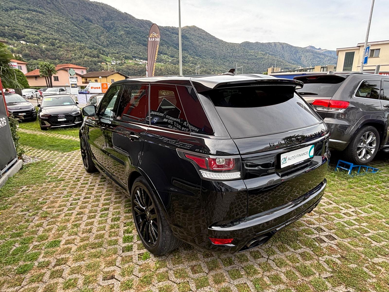 LAND ROVER Range Rover Sport 5.0 V8 SVR-image-4