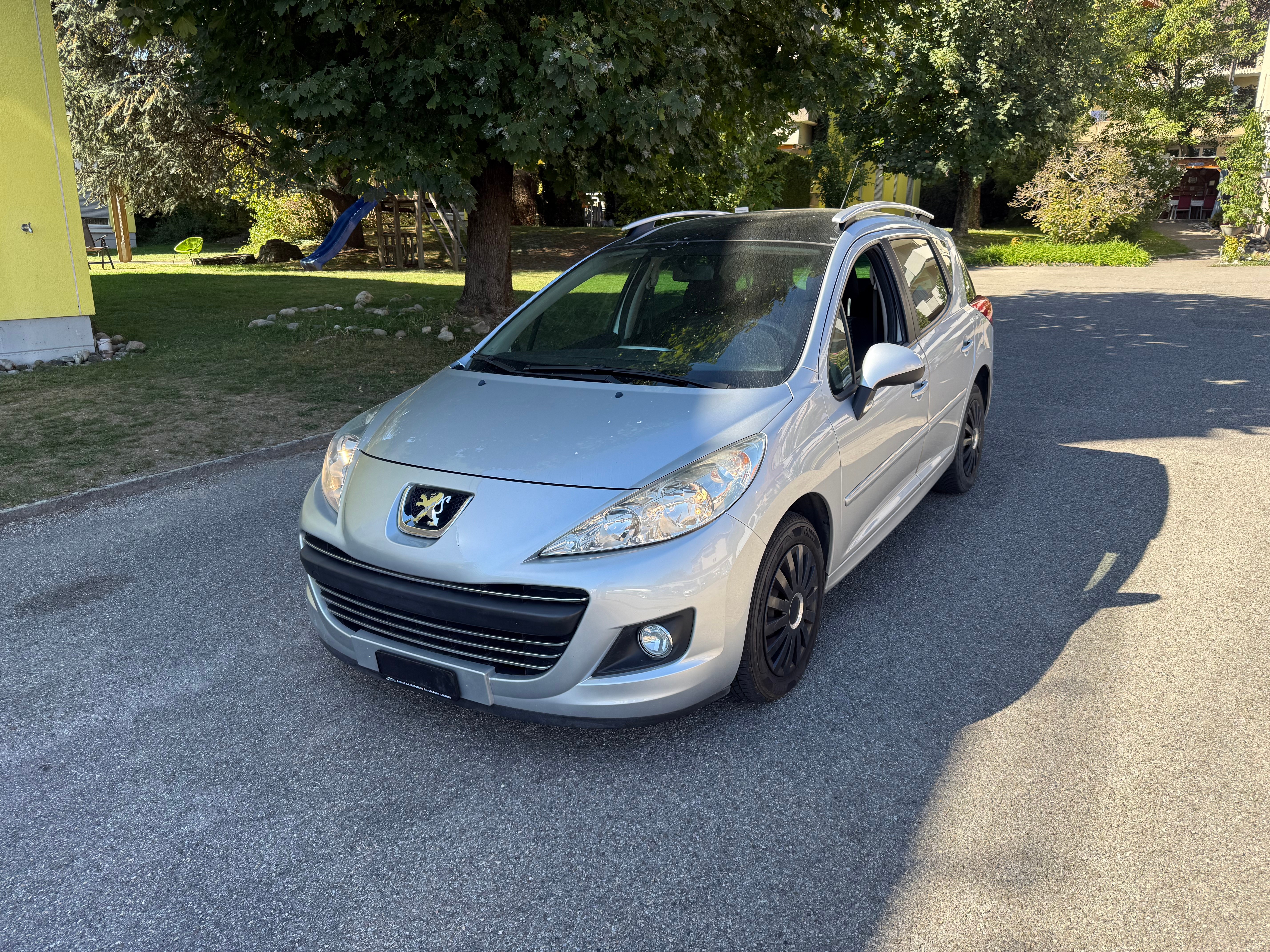 Car photo