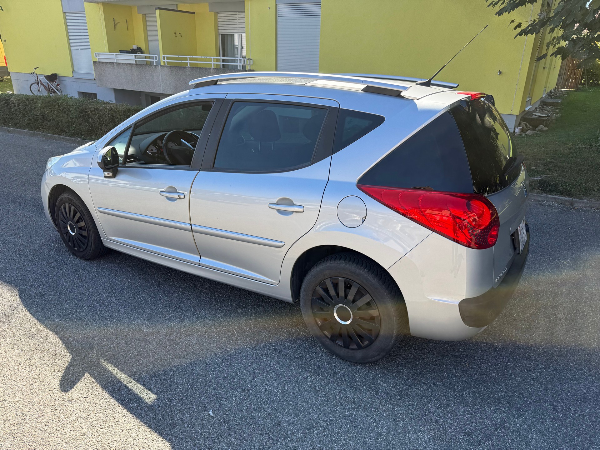 PEUGEOT 207 SW 1.6 16V Trendy Clim-image-7