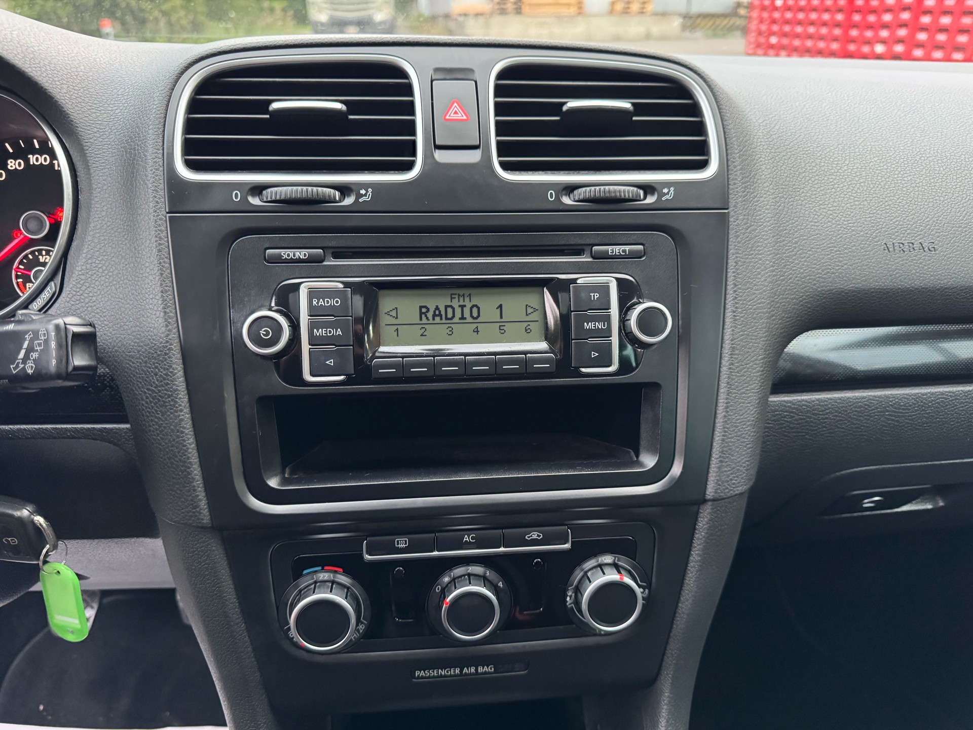 VW Golf 1.4 Trendline-image-20