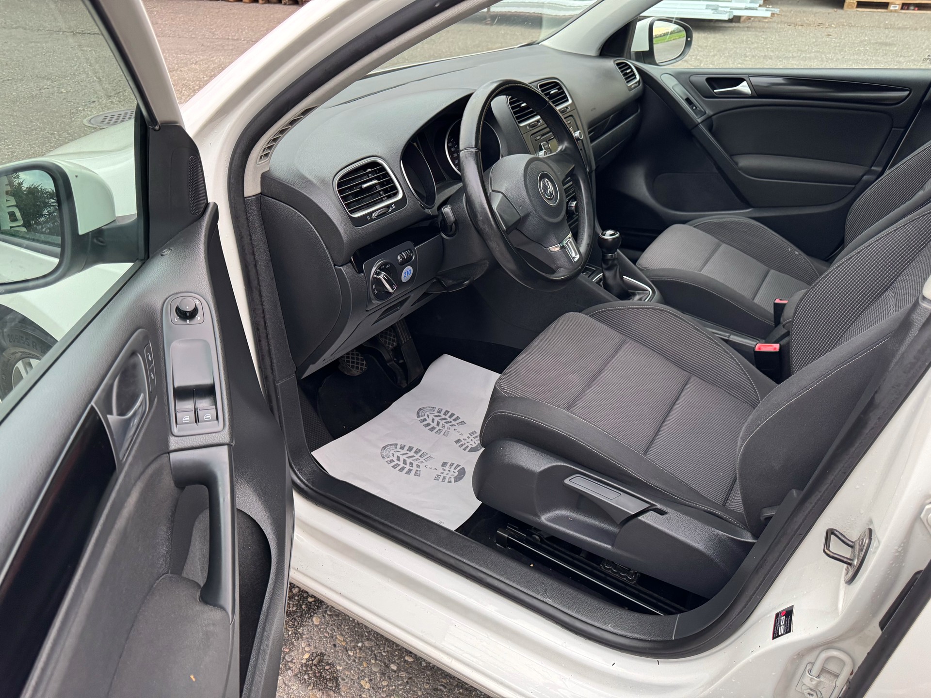 VW Golf 1.4 Trendline-image-12