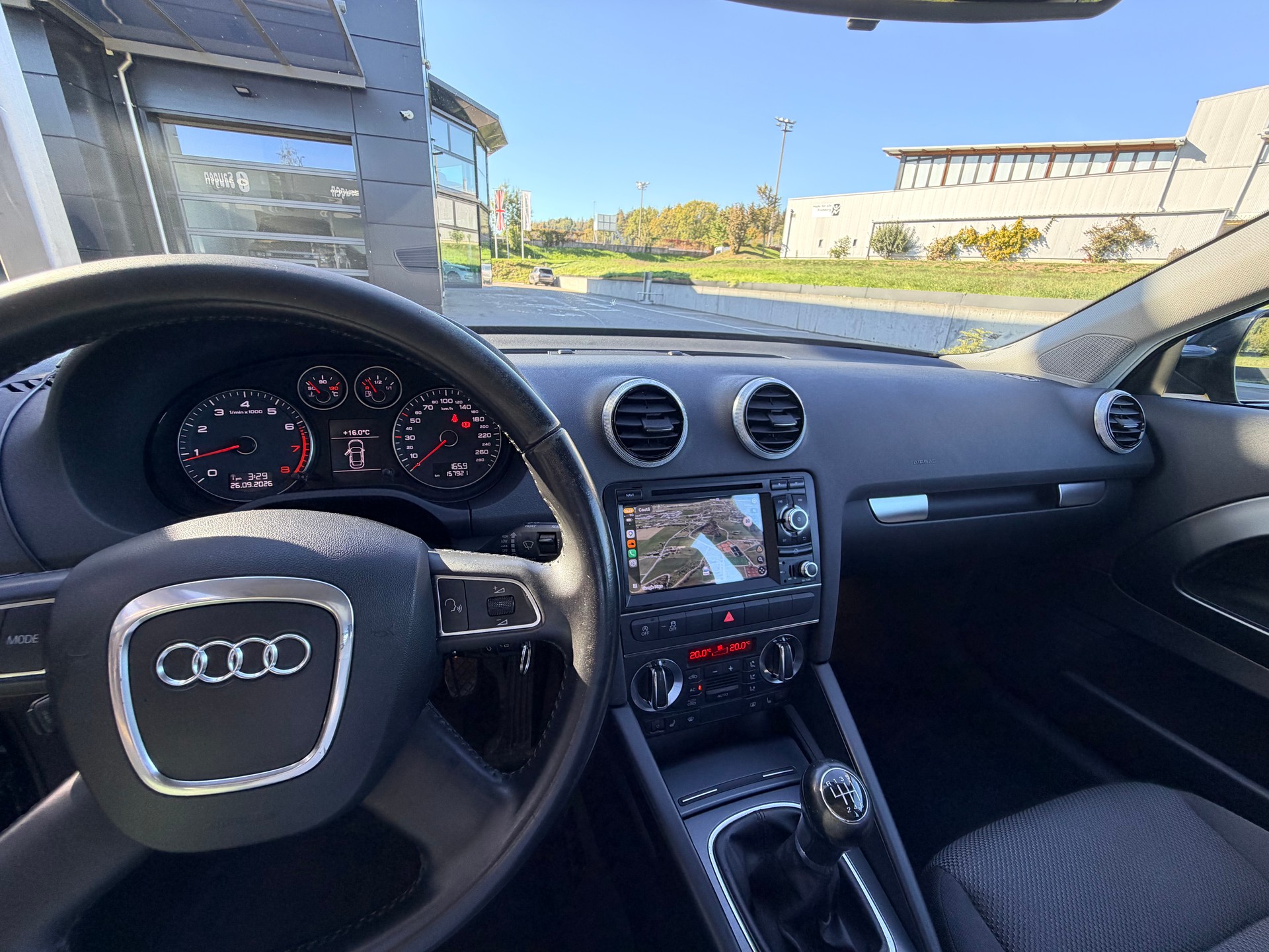 AUDI 1.2 T FSI Attraction-image-3