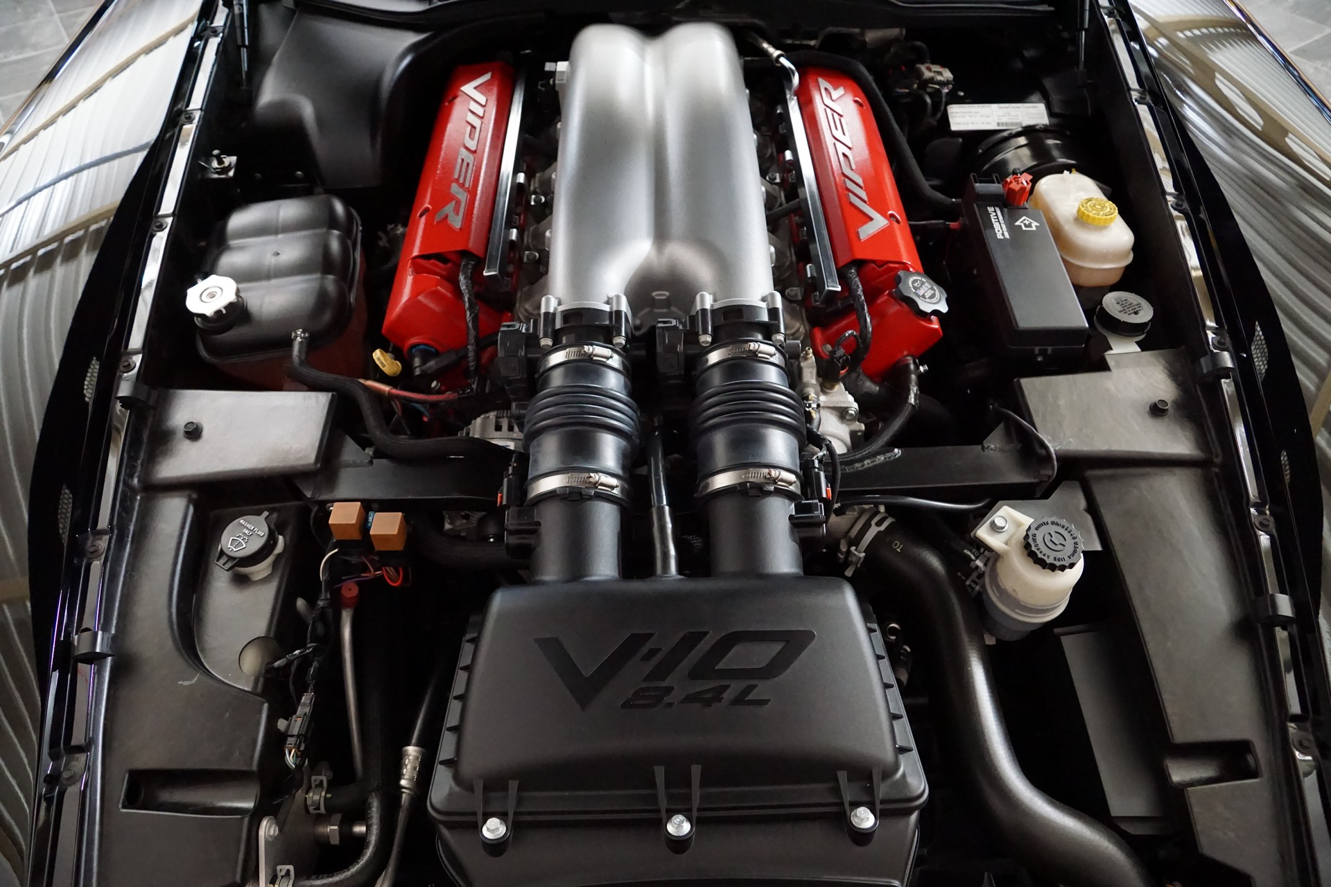 DODGE Viper SRT-10 8.4l-image-8