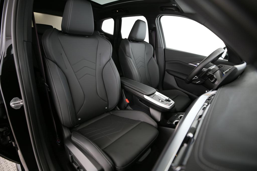 BMW X1 U11 23d xDrive paddles-image-10