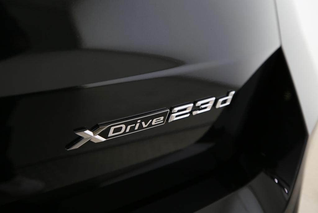 BMW X1 U11 23d xDrive paddles-image-15