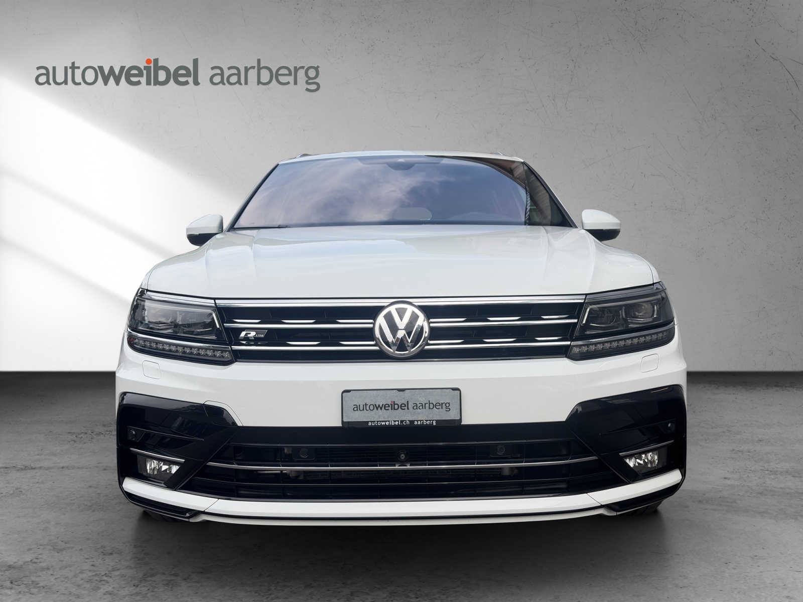 VW Tiguan 2.0 TDI SCR Highline 4Motion DSG-image-5