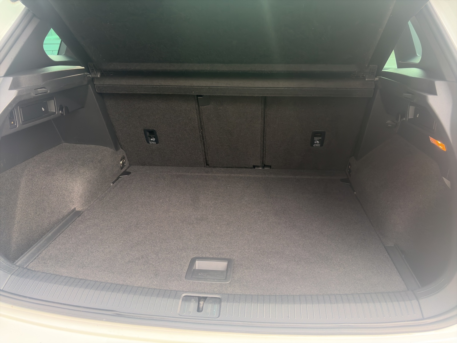VW Tiguan 2.0 TDI SCR Highline 4Motion DSG-image-9