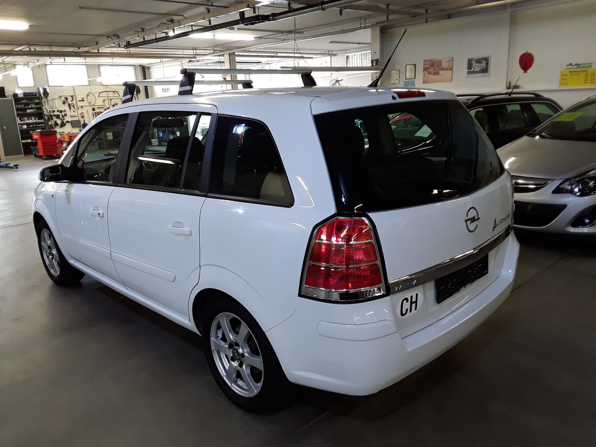 OPEL Zafira 1.8i 16V Enjoy-image-1