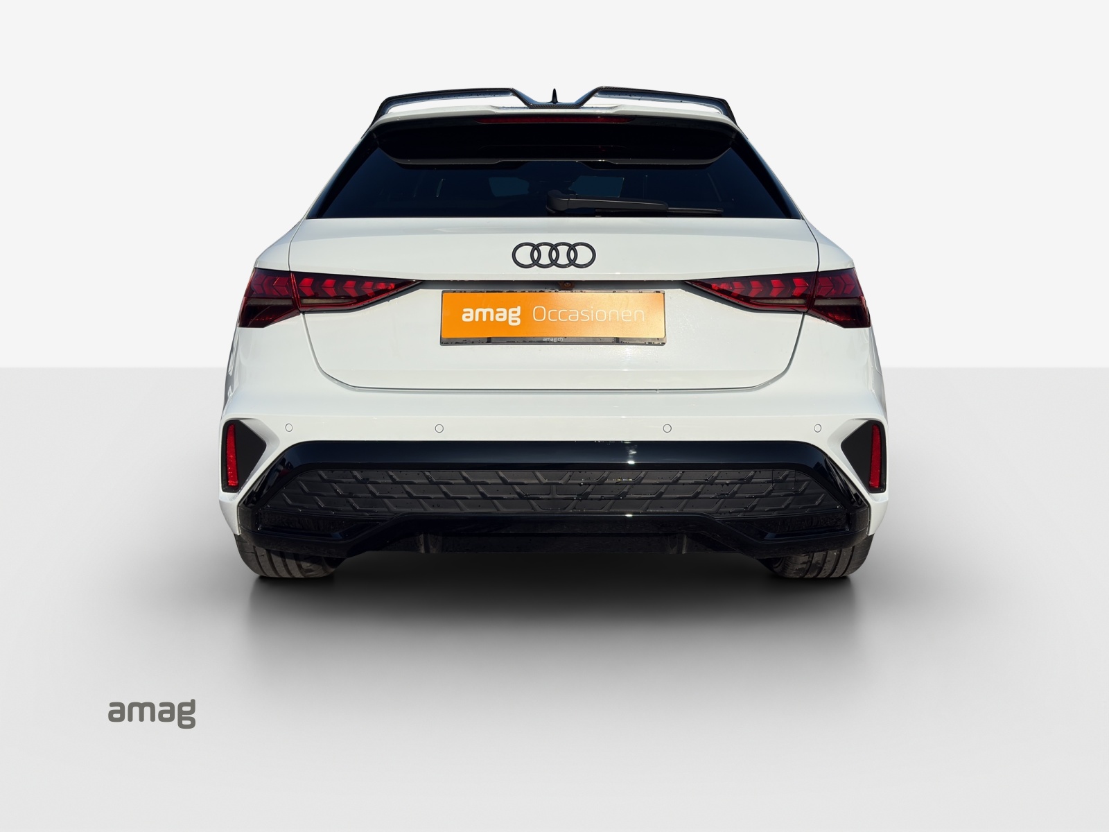 AUDI A3 Sportback 35 TFSI S line S-tronic-showroom-element-3