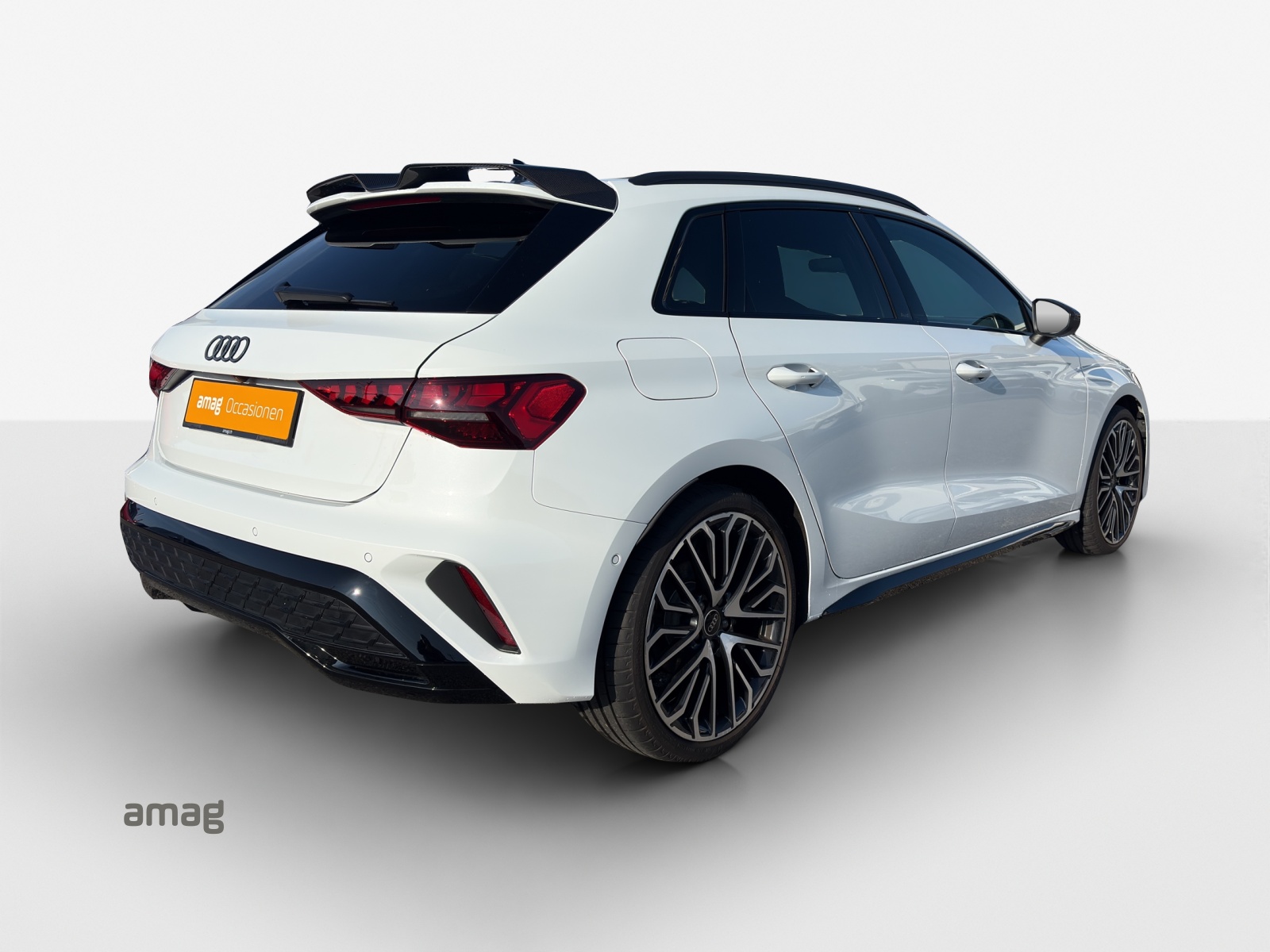 AUDI A3 Sportback 35 TFSI S line S-tronic-image-4