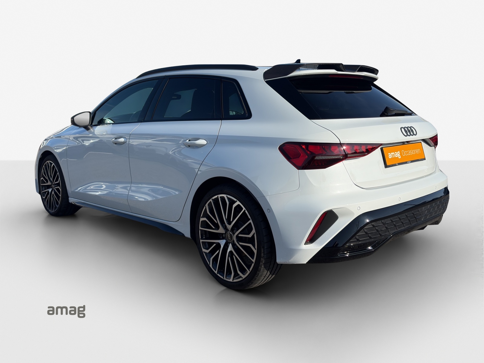 AUDI A3 Sportback 35 TFSI S line S-tronic-image-2