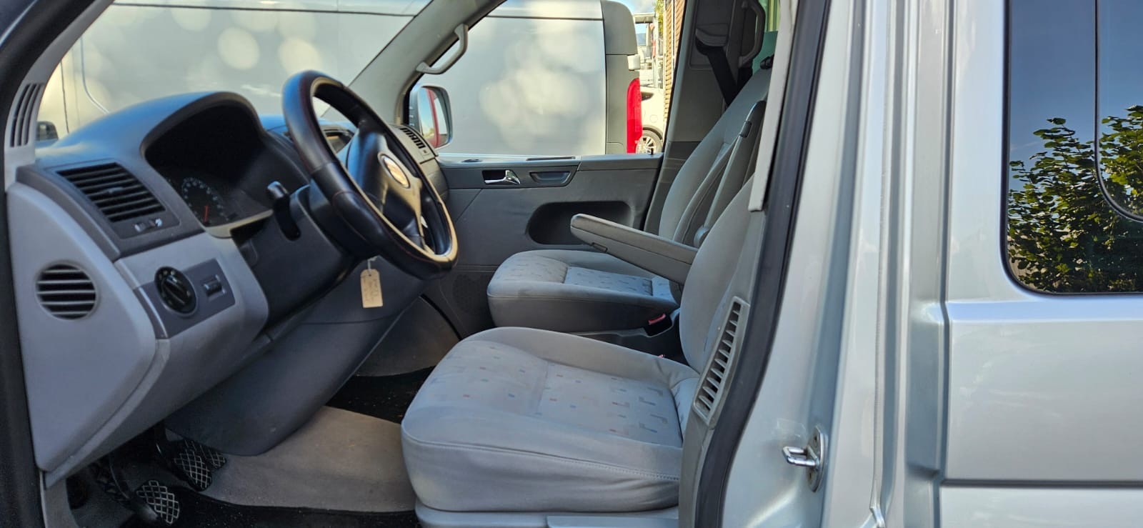 VW T5 Multivan Comfortline 2.5 TDI 4M-image-3