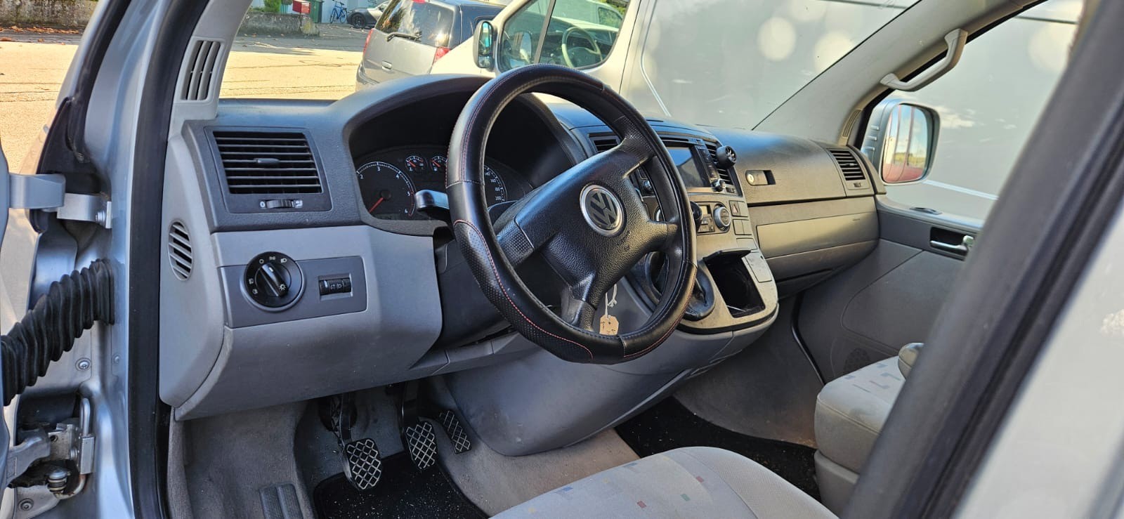 VW T5 Multivan Comfortline 2.5 TDI 4M-image-1