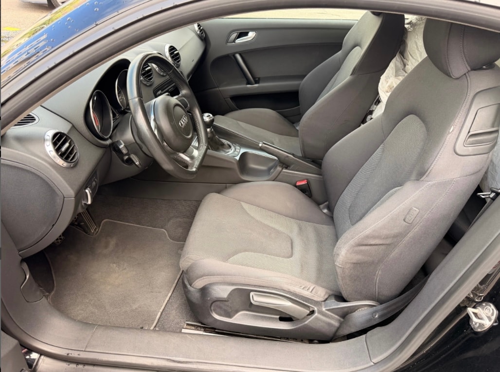 AUDI TT Coupé 2.0 TFSI-image-8