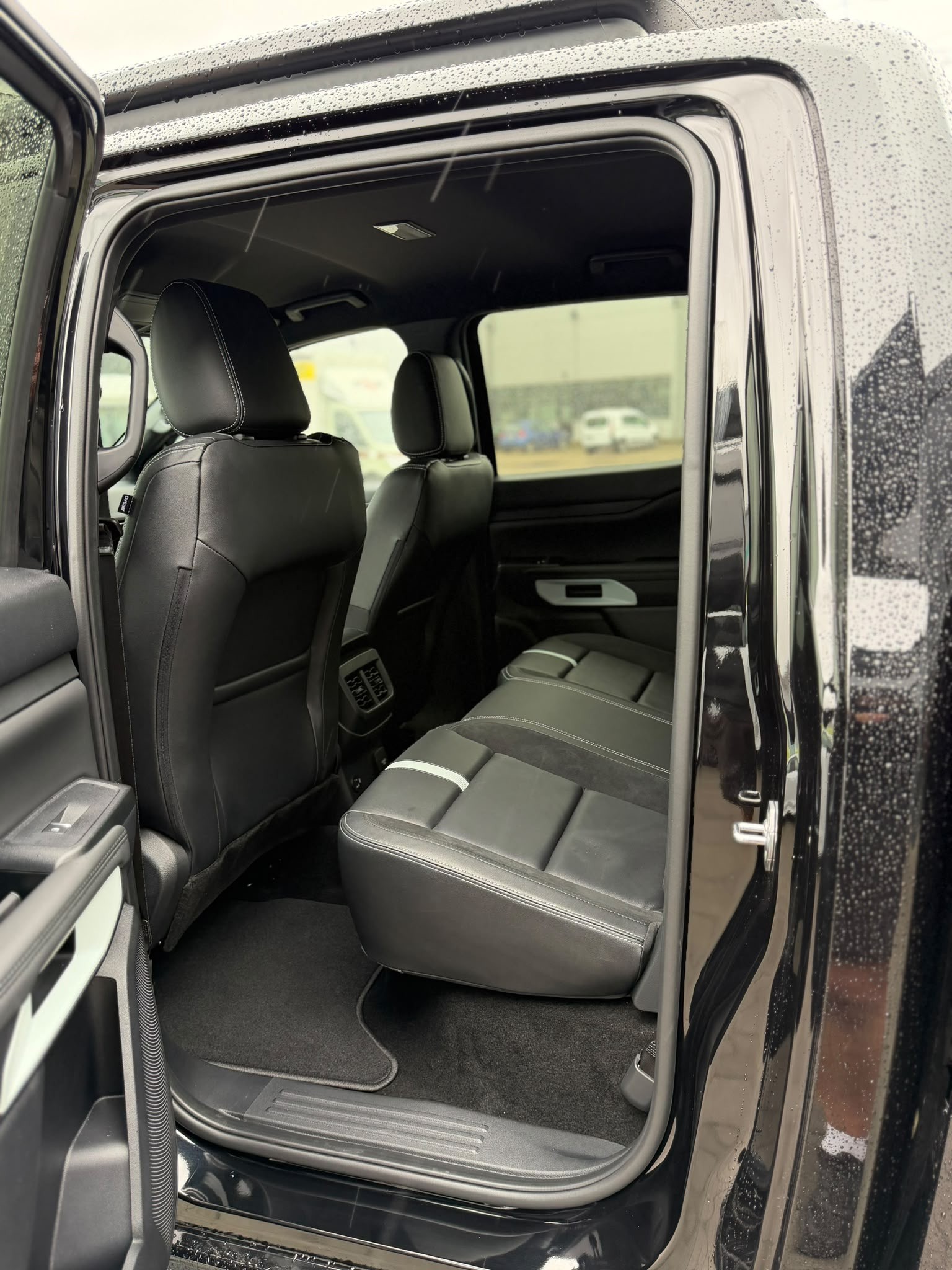 FORD Ranger Stormtrak 2.3 Eco Boost e-4WD Automat-image-17