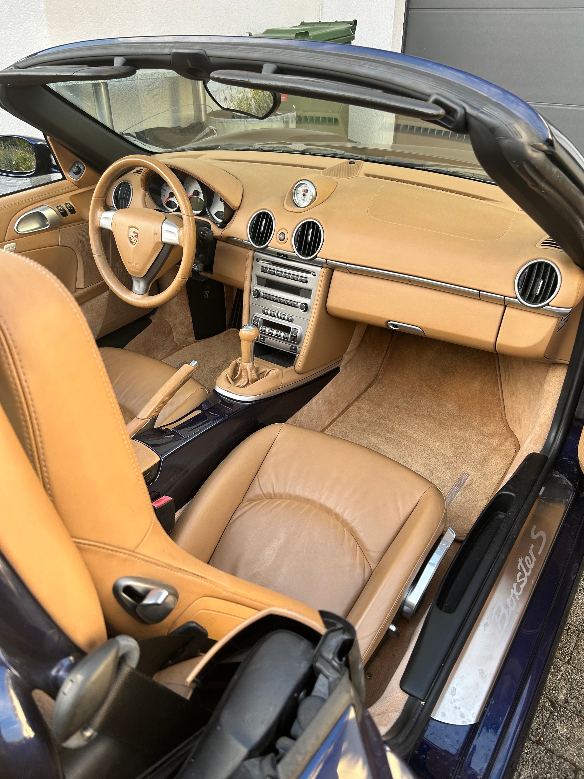 PORSCHE 3.2 S-image-4