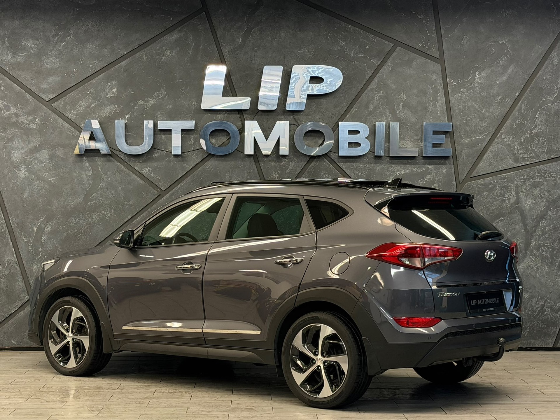 HYUNDAI Tucson 2.0 CRDI Vertex 4WD Automatic-image-7