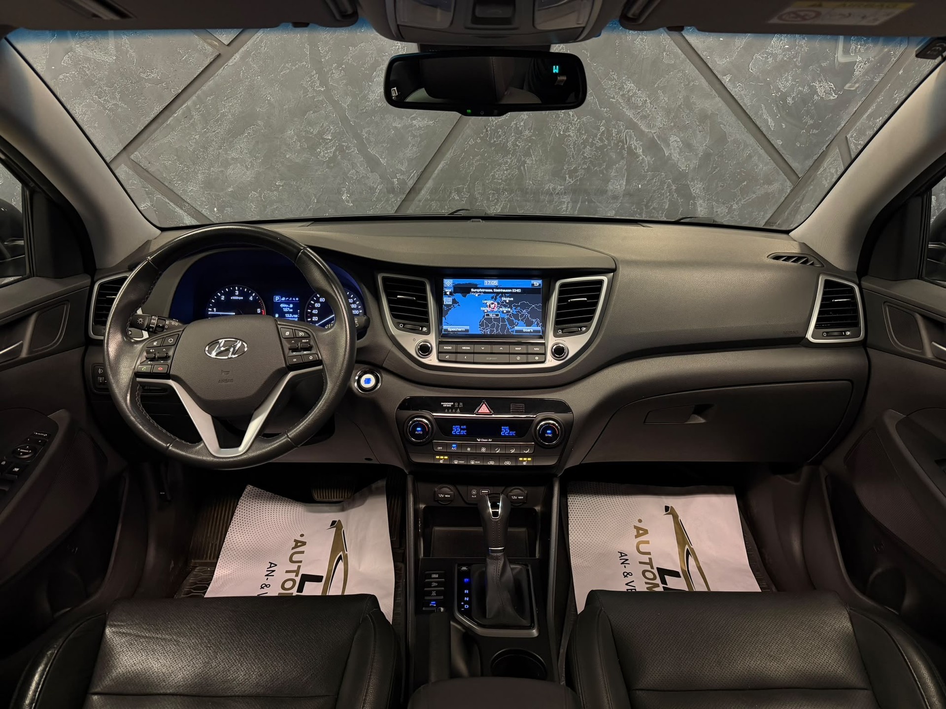 HYUNDAI Tucson 2.0 CRDI Vertex 4WD Automatic-image-8
