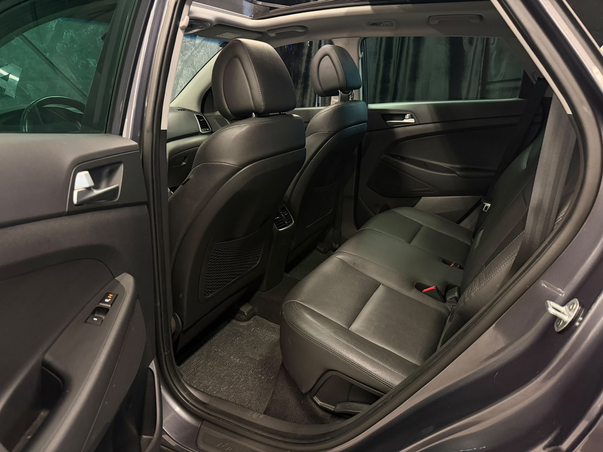 HYUNDAI Tucson 2.0 CRDI Vertex 4WD Automatic-image-11