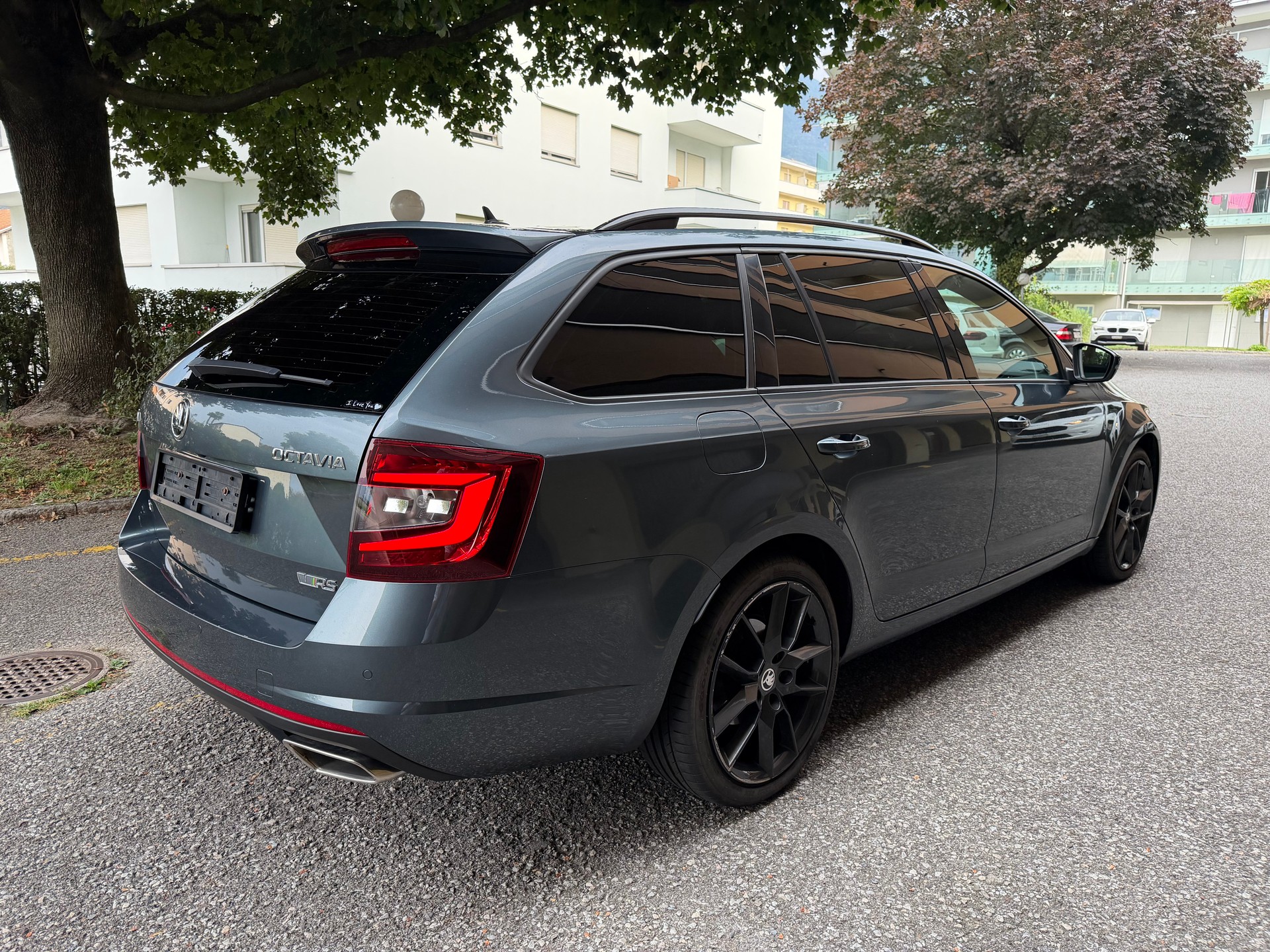SKODA 2.0 TDI 184 RS 4x4 DSG-image-3
