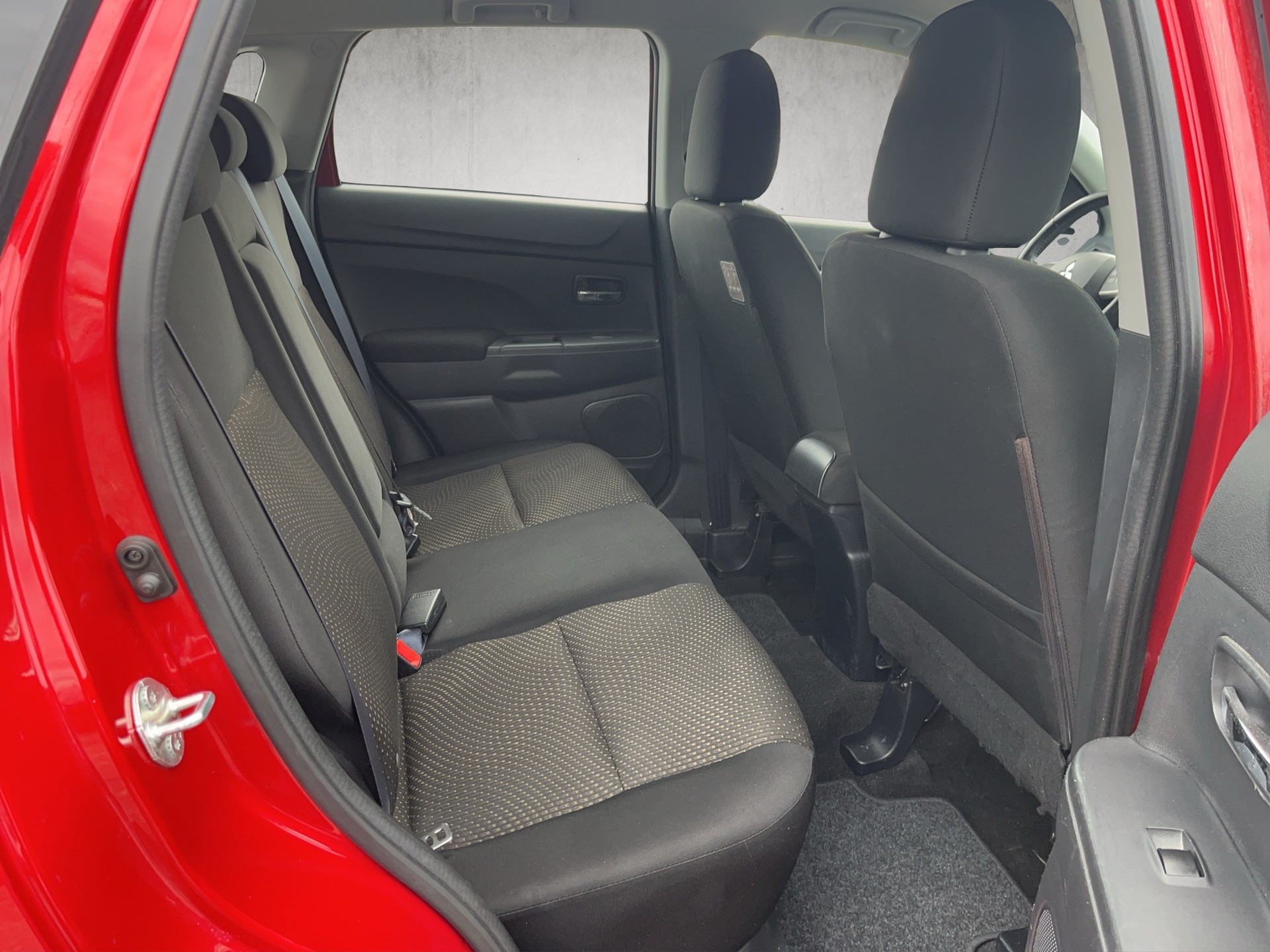 MITSUBISHI ASX 1.8 DID Intense 4WD-image-12