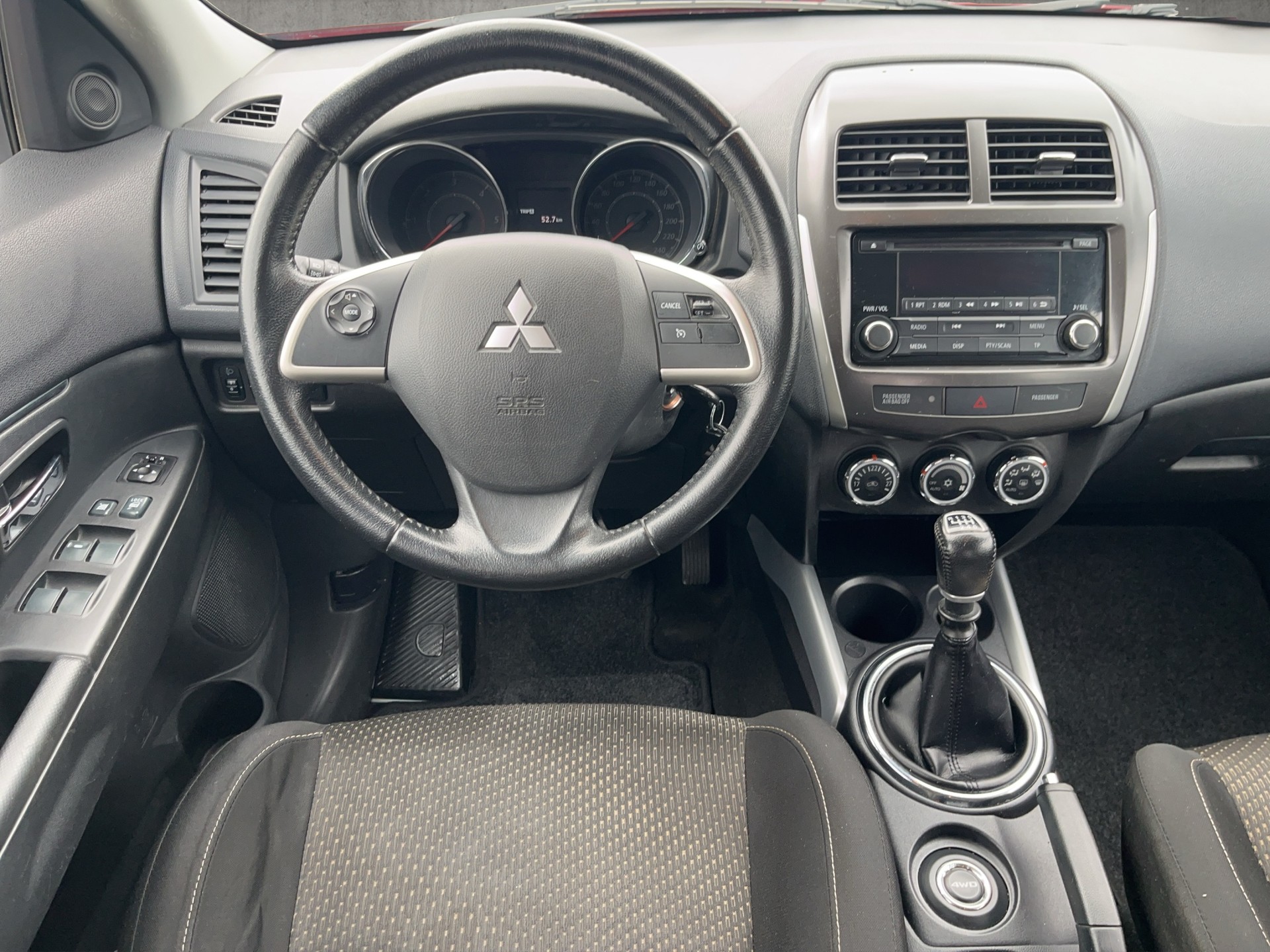 MITSUBISHI ASX 1.8 DID Intense 4WD-image-8