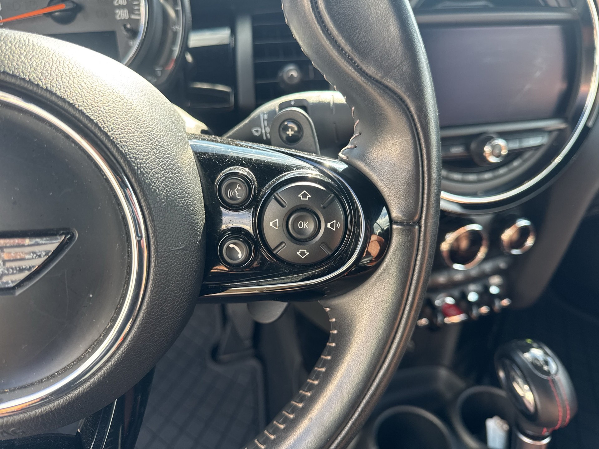 MINI Cooper S Cabriolet Steptronic-image-15