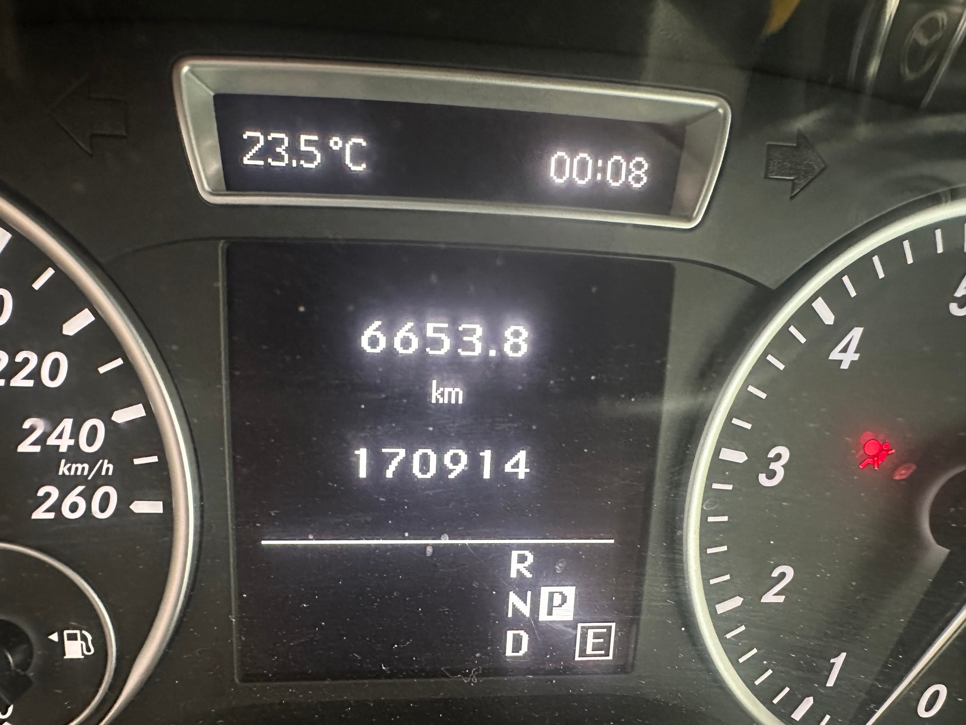 MERCEDES-BENZ A 180 Style 7G-DCT-image-12