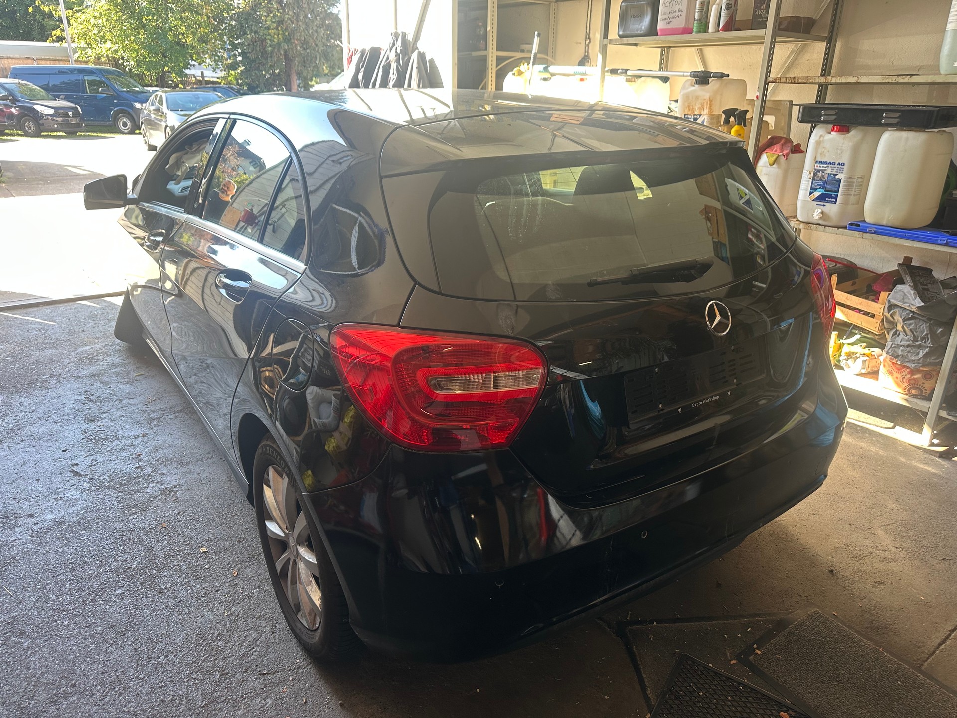 MERCEDES-BENZ A 180 Style 7G-DCT-image-4