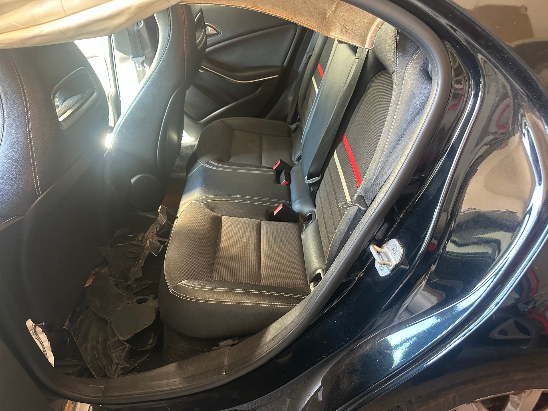 MERCEDES-BENZ A 180 Style 7G-DCT-image-8