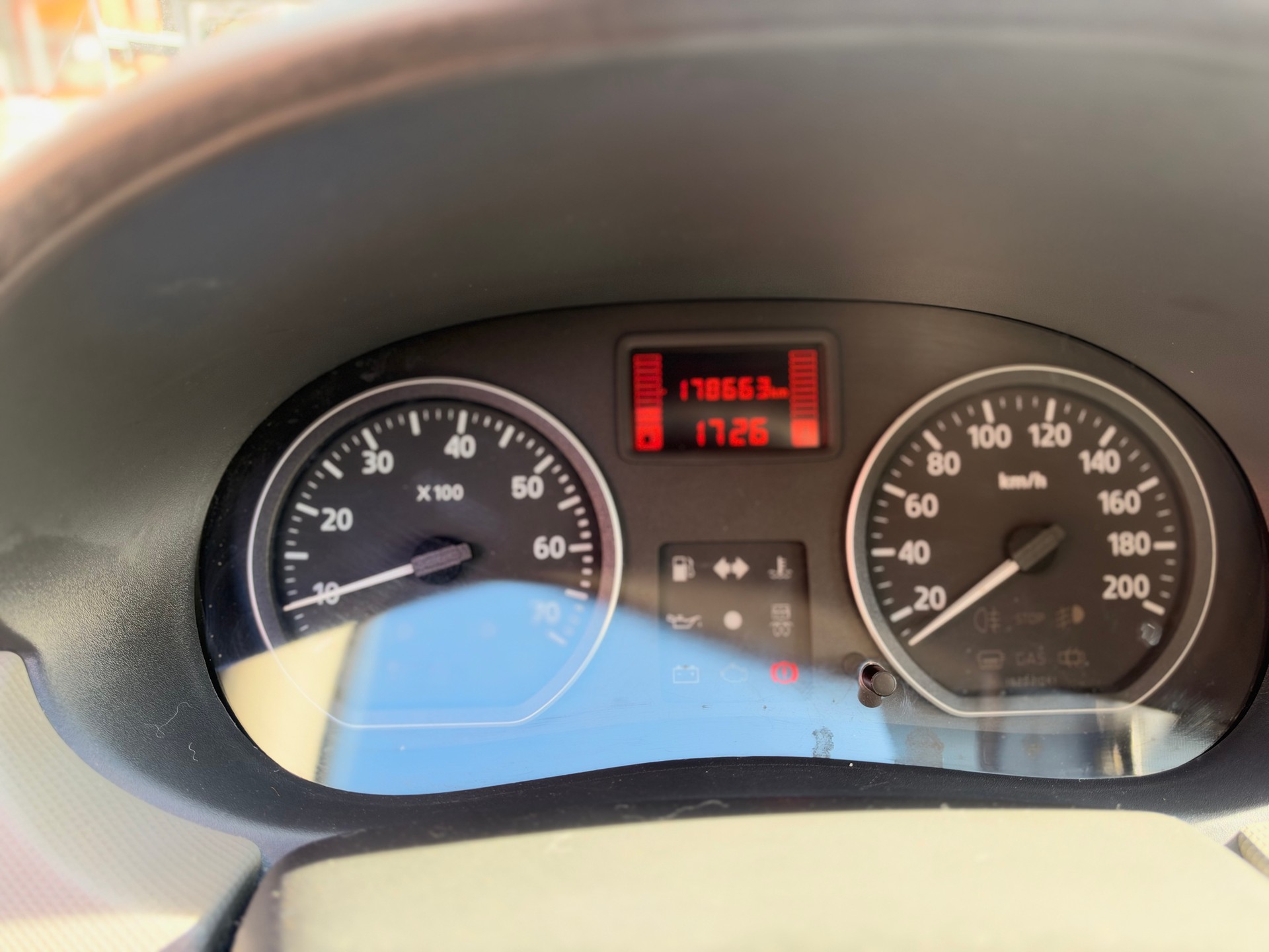 DACIA Sandero 1.2 Ambiance-image-5