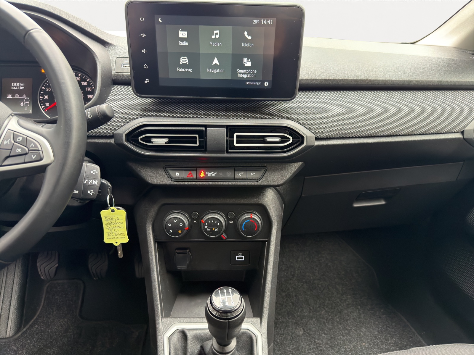 DACIA Sandero TCe 90 Expression-image-12