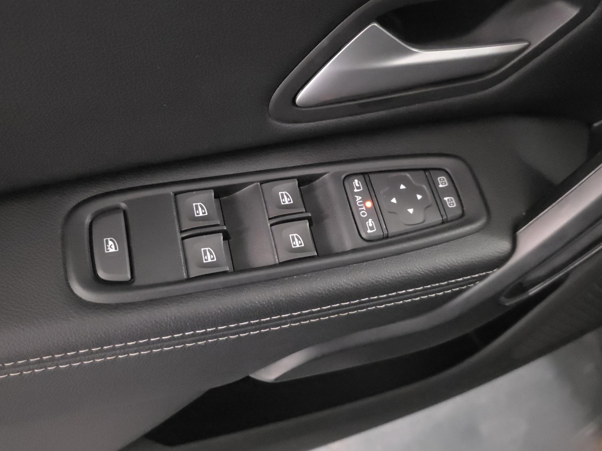DACIA Duster TCe 150 Journey 4x4-image-19